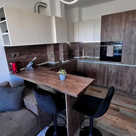 Belle's Luxe 巴尔奇克