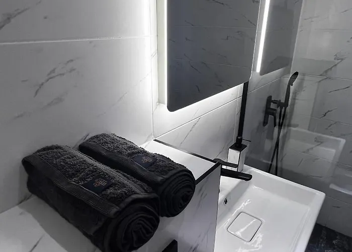 Belle's Luxe Appartement Balchik