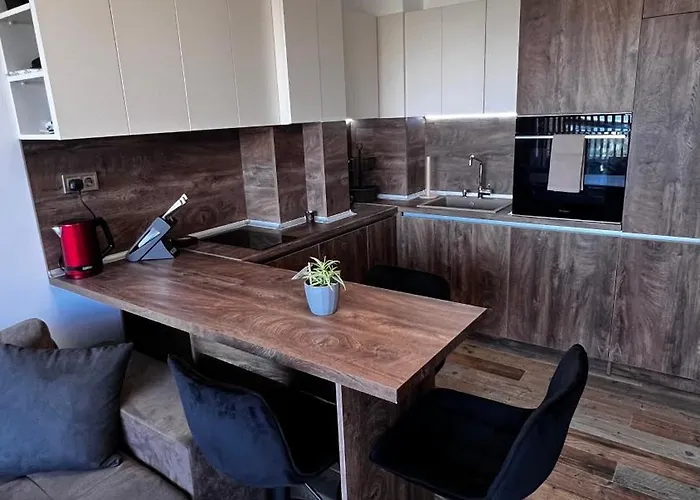 Belle's Luxe Balchik